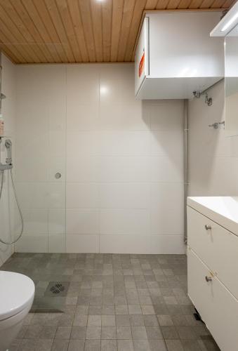 Easy Stay Rooms & Apartments near Airport