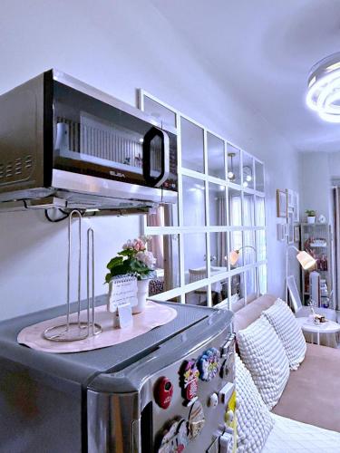 Cozypura Staycation near MOA, Airport , with free fast WIFI, Netflix and pay parking