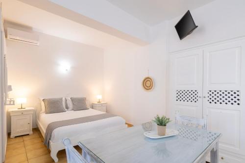 Vrachia Studios & Apartments