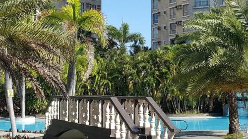 Emjay's staycation
