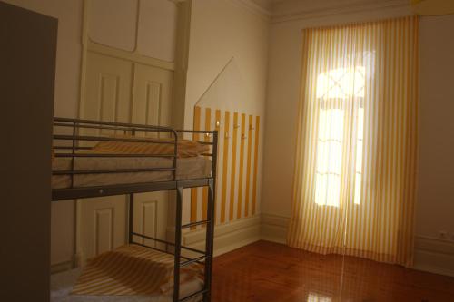 Hostel 402