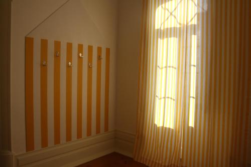 Hostel 402