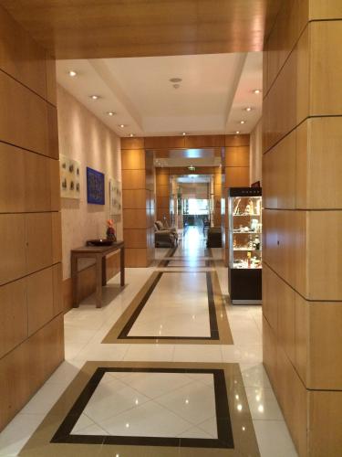Riviera Hotel