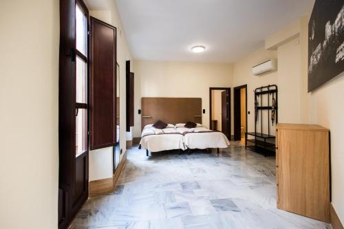 Apartamentos Reyes Católicos