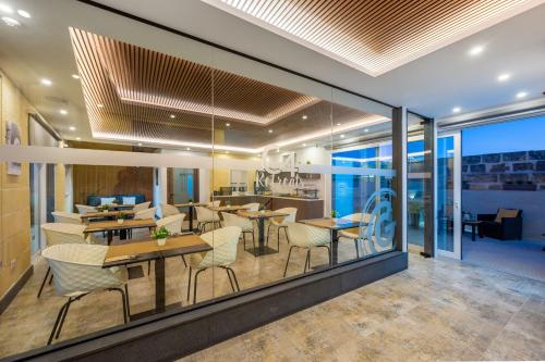 C4 Retreats By Georges Boutique Living