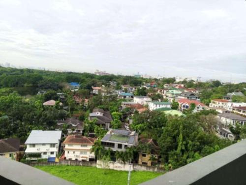 Commonwealth Residences combine 2 units