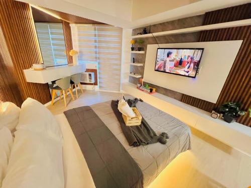 Premium & Spacious Studio with PS4, Karaoke & Netflix