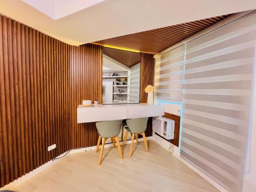 Premium & Spacious Studio with PS4, Karaoke & Netflix