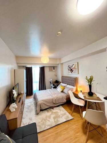 IT Park Gem - Cozy Studio with Netflix and Pool Access