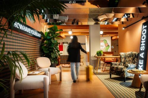 Coeo Hernan Ruiz Rooftop Pool Hostel