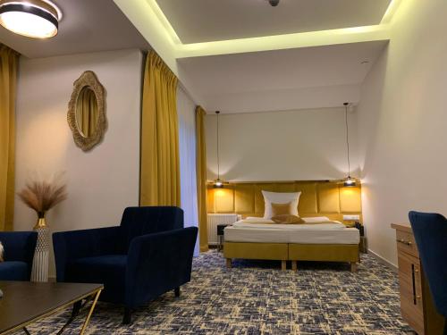 Piramida Hotel & Restaurant