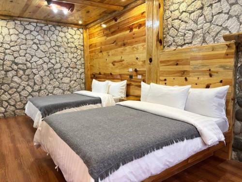 Bugnay Cabin of The Shire