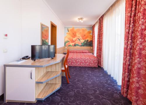 Hotel OPERA