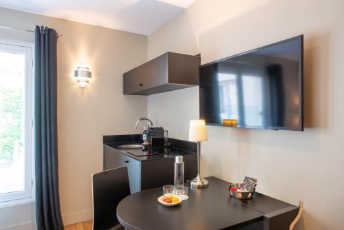 Suites et Hotel Helzear Etoile