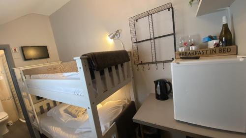 Ei8ht Brighton Apartments