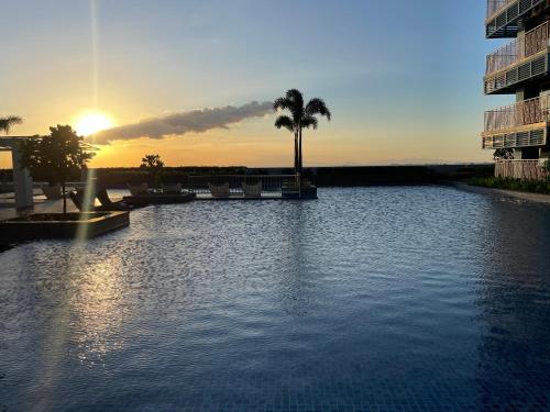 Luxurious 3BR in Manila Bay beside Okada