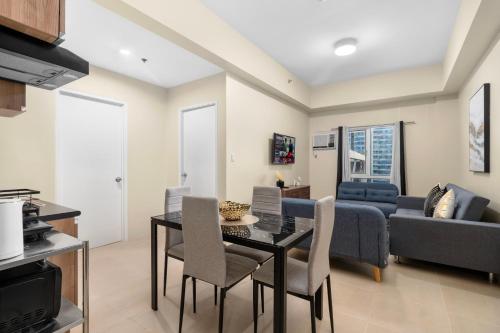 Skyline 1BR in Cebu IT park - Group Friendly