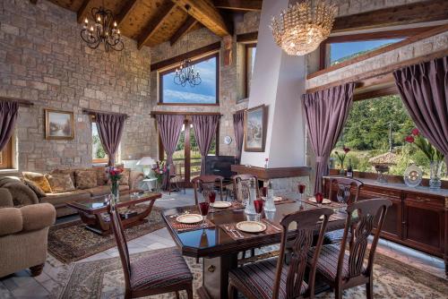ViP Chalet Livadi Arachova
