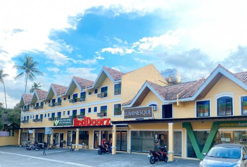 RedDoorz Plus @ Balai Sofia Bed & Breakfast Batangas