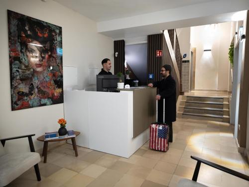 Smart Stay Hotel Station