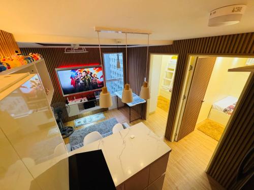 Condo Ferdge's Staycation