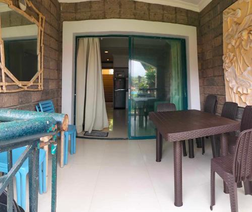 Nasugbu Resort, Beachfront Condo in Canyon Cove A1-104