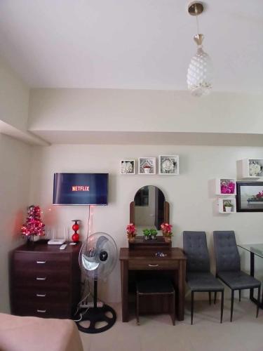 Studio Unit Avida Towers Riala by VillaHermia Condotel