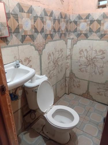 Charm's De Albia Guest House