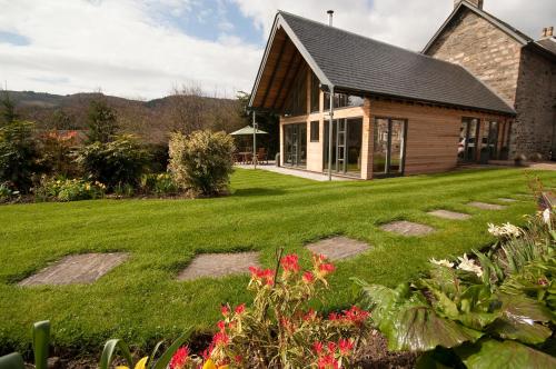 Craigatin House & Courtyard