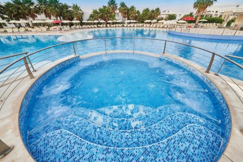 Riva Marina Resort