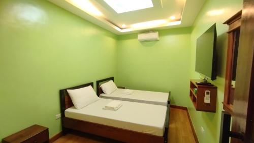 Kirah's Pension House - 3 to 5 mins from PPIA via commute