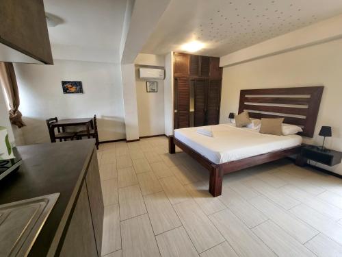 Day & Night Accommodations