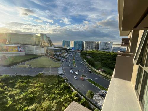 Family suite facing Okada TV WiFi near NAIA&MOA Gentry Manor 8A
