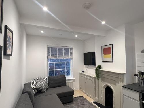 Brighton Square Apartments