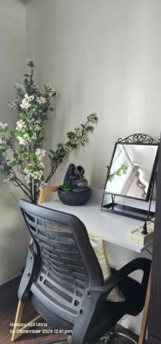 Relaxing Chic Hotel Like with Manila Bay view