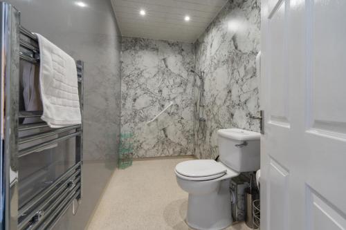 Gwesty'r Marine Hotel