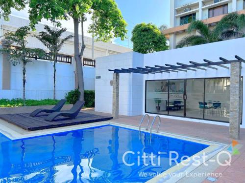 Affordable Stay with Free Pool, Netflix & Wifi Alabang SC1
