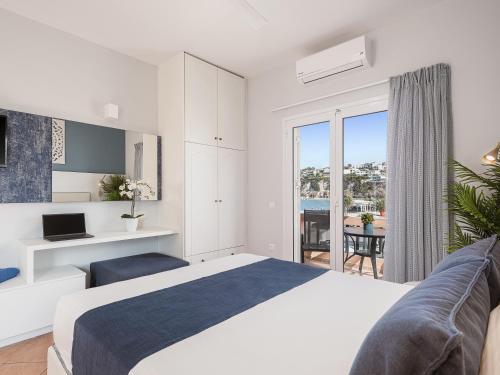 Elena Apartments Almirida