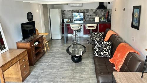 Chez BEN avec tout le confort clim wifi Netflix gratuit