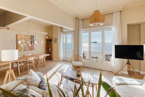 Infinity & Beyond Seafront Apartments by halu!