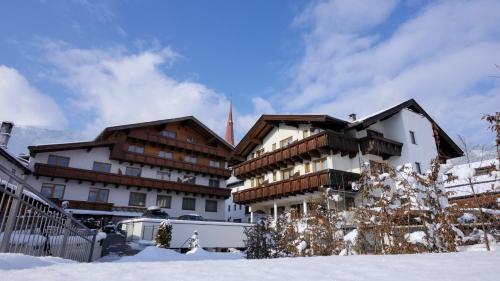 Pension Central mit Landhaus Central