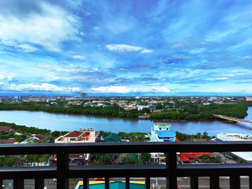 JD Haven Bachelor's Pad at Bernwood Tower