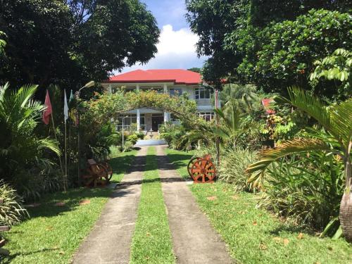 Camguin Lanzones Resort
