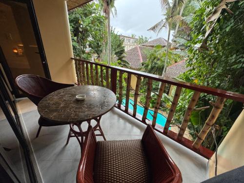 Alona Vida Beach Resort