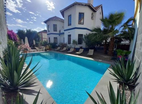 El Cielo Azul Álora