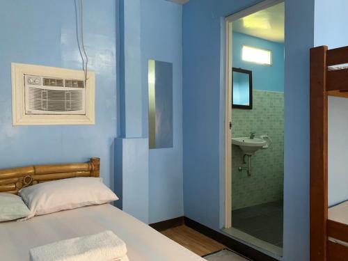 Old Parola Seaside Cottages