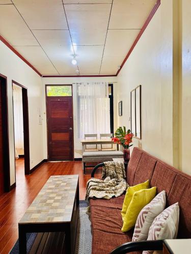 Audi's Home - Close to Airport, SM, Accessible