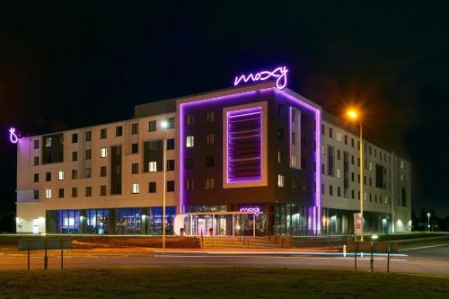 Moxy Edinburgh Airport