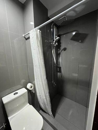 Suite at Air Residences Condo, Ayala Ave Makati