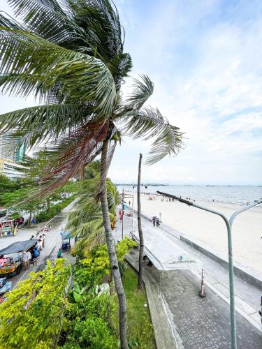 Luxury Condo in Manila Bay near US Embassy